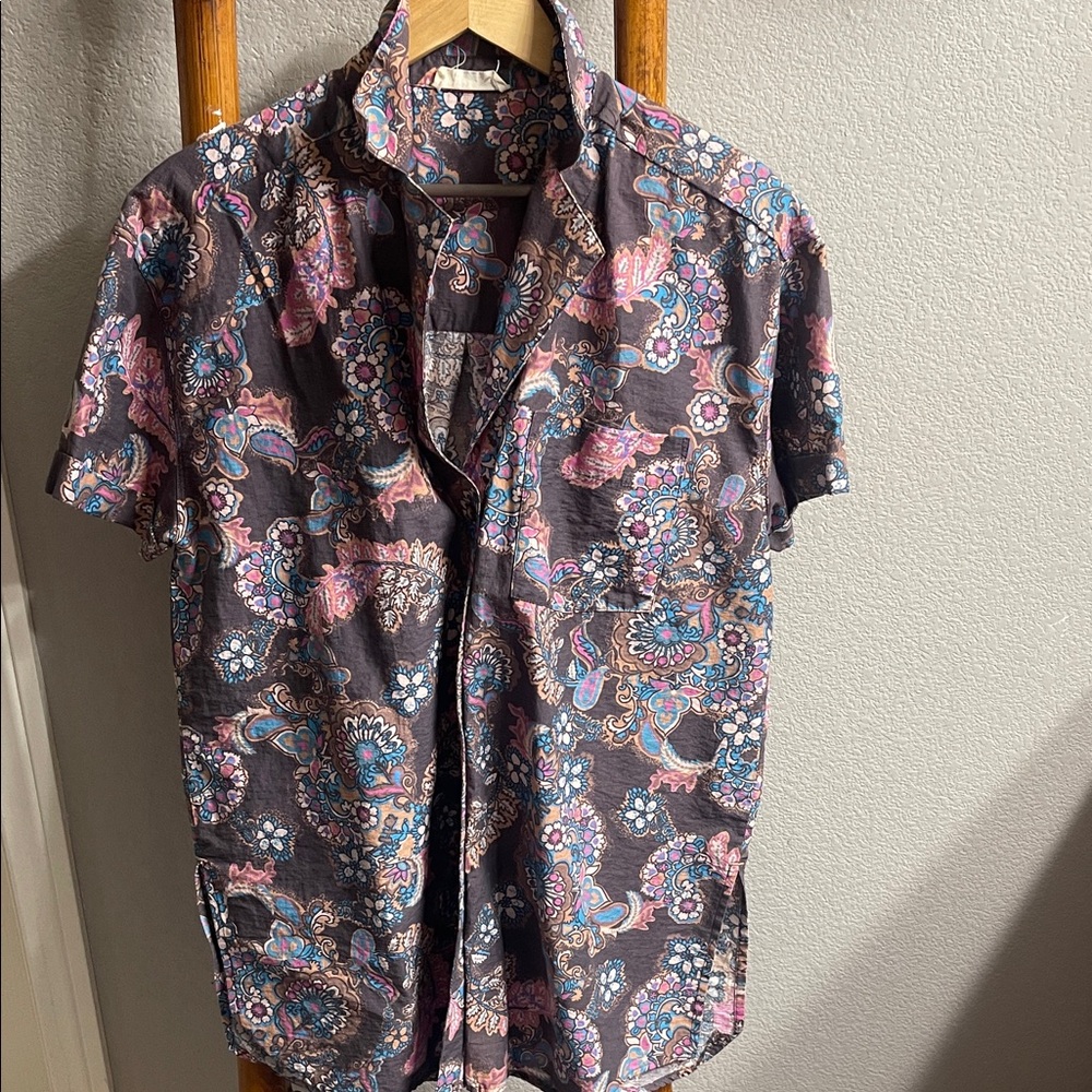 We The Free Gray and Pink Floral Tunic